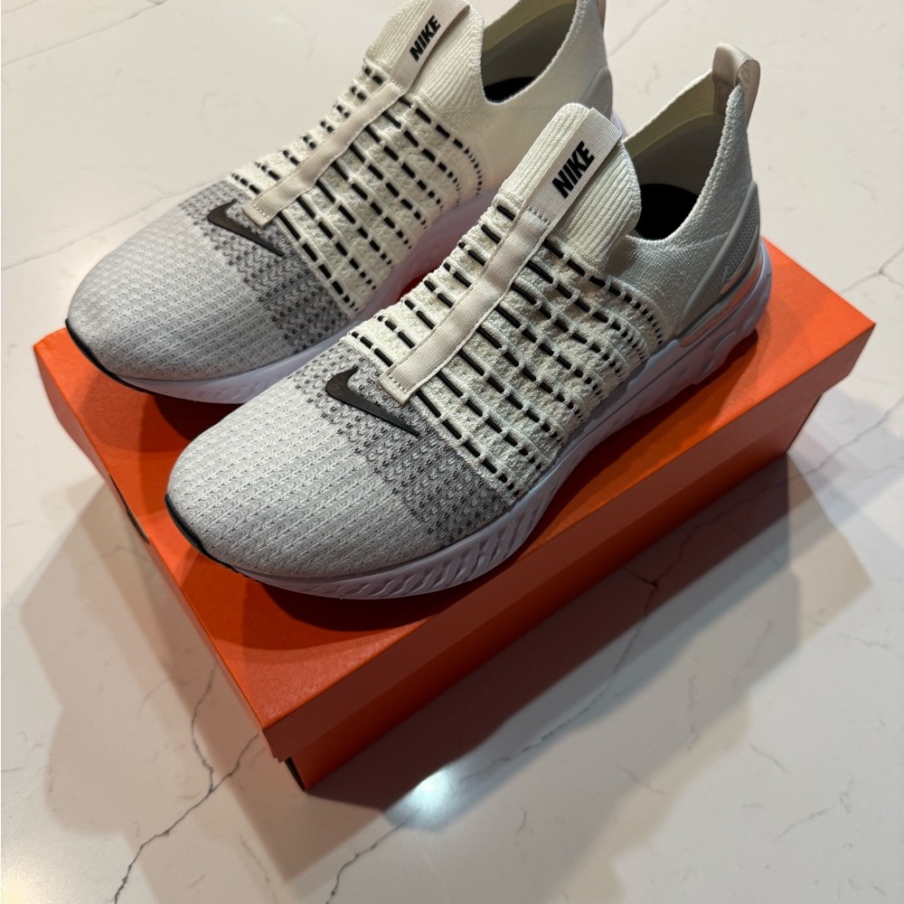 Nike React Phantom Run Flyknit 2 Men’s Running Shoes Size 12 Sail Light Bone